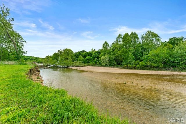 24 Kniess Court, Troy, MO 63379