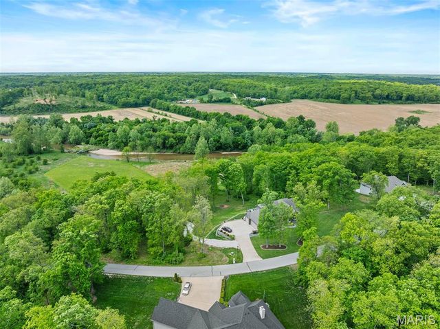 24 Kniess Court, Troy, MO 63379