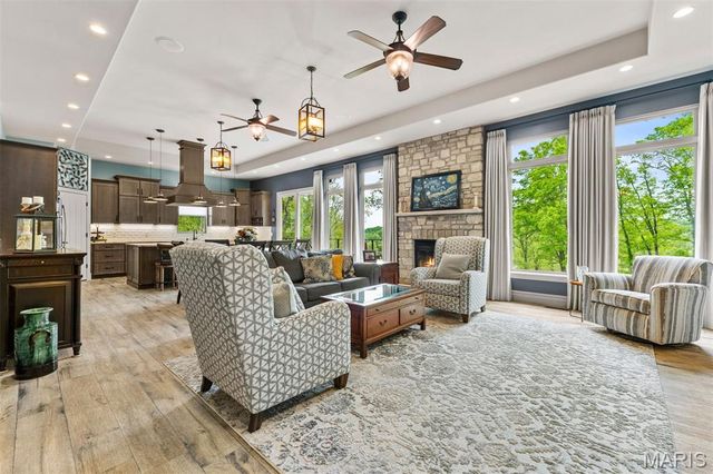 24 Kniess Court, Troy, MO 63379