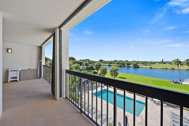 356 GOLFVIEW Road 405, North Palm Beach, FL 33408