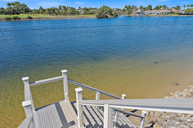 356 GOLFVIEW Road 405, North Palm Beach, FL 33408