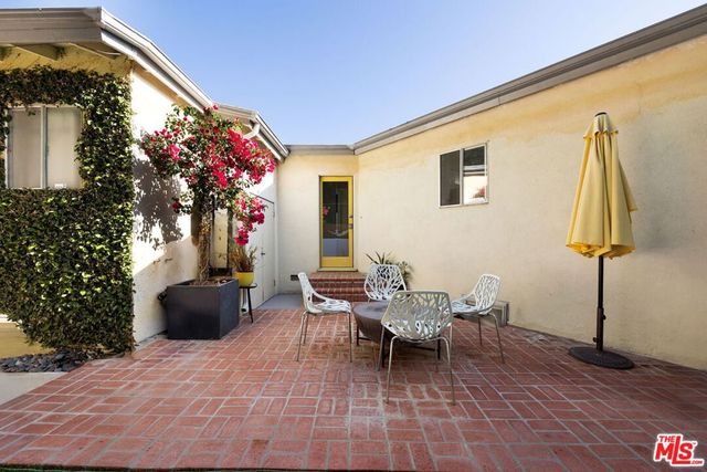 941 Cavanagh Road, Glendale, CA 91207