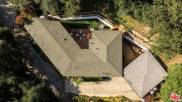 941 Cavanagh Road, Glendale, CA 91207