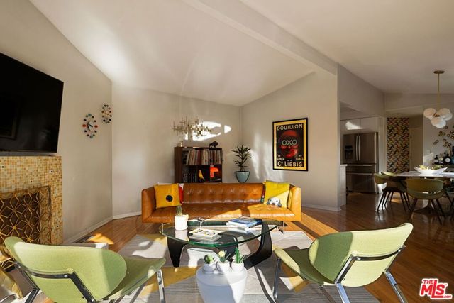 941 Cavanagh Road, Glendale, CA 91207