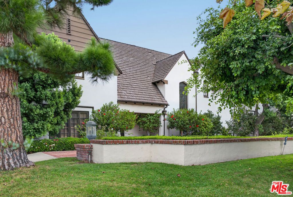 200 S June Street, Los Angeles, CA 90004 — exterior