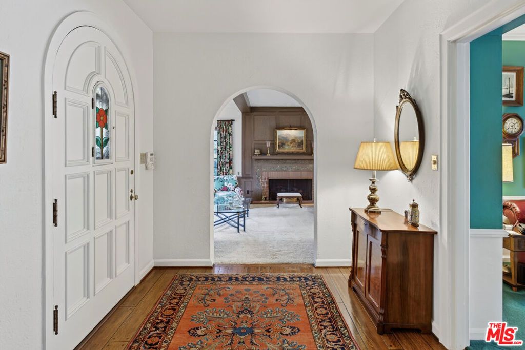 200 S June Street, Los Angeles, CA 90004 — photo 4