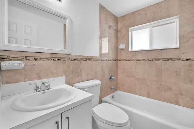 2301 SW 48th Avenue, West Park, FL 33023