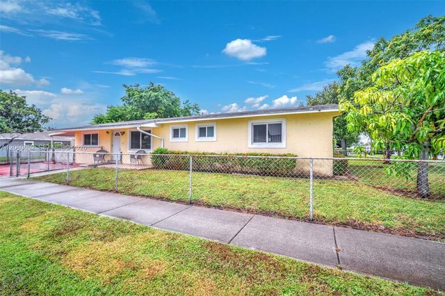 2301 SW 48th Avenue, West Park, FL 33023