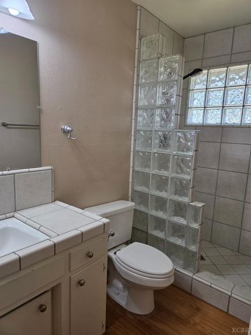 2889 Adrian Circle, Hanford, CA 93230