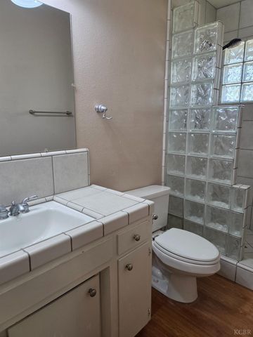 2889 Adrian Circle, Hanford, CA 93230