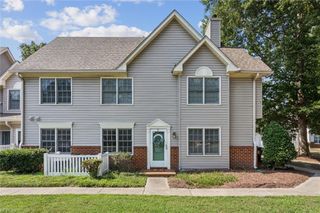 17A Tamarisk QUAY, Hampton, VA 23666