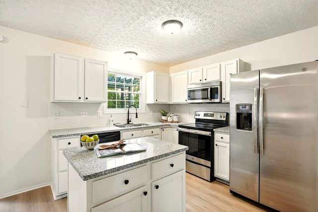 224 Overtrick Drive, Delaware, OH 43015