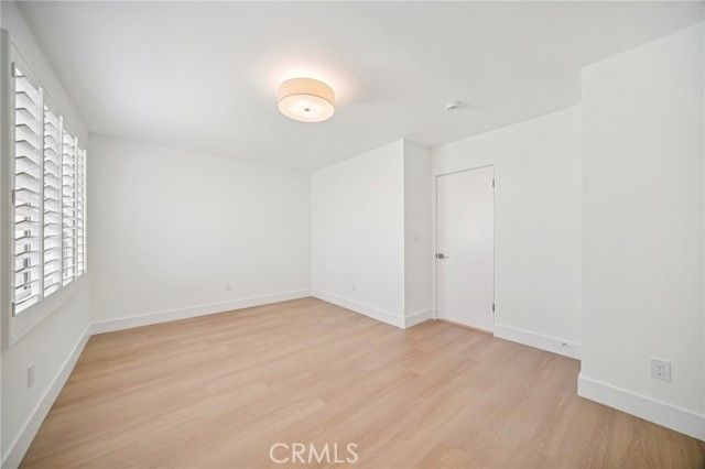 8061 Hesperia, Reseda (los Angeles), CA 91335