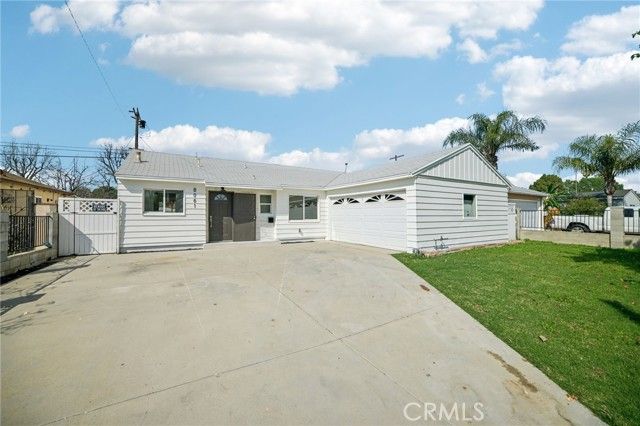 8061 Hesperia, Reseda (los Angeles), CA 91335