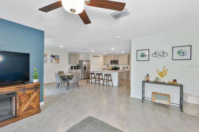 1902 TAHITIAN SUNRISE DRIVE, Plant City, FL 33565