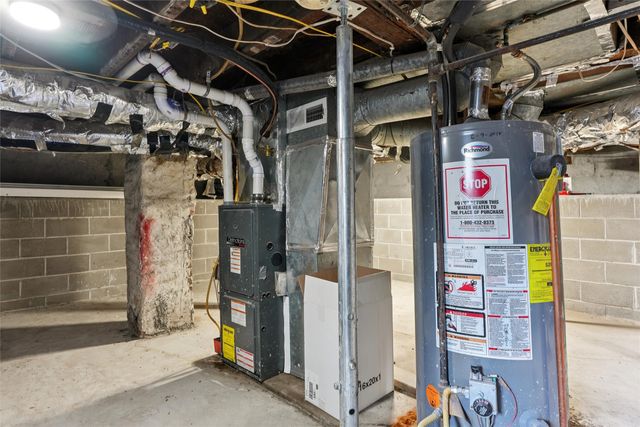 223 W Broadway Street, Colfax, IA 50054