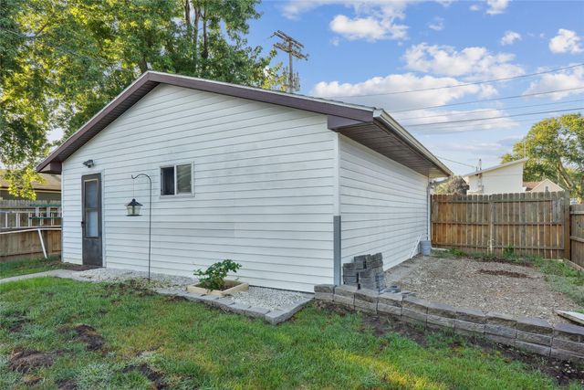 223 W Broadway Street, Colfax, IA 50054