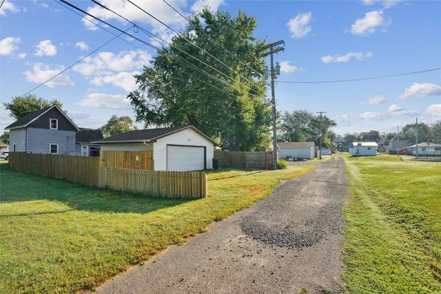 223 W Broadway Street, Colfax, IA 50054