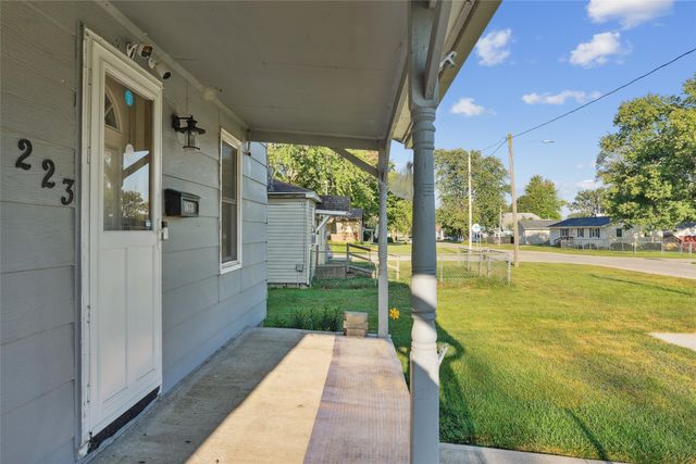 223 W Broadway Street, Colfax, IA 50054