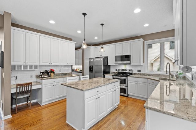 13090 Crolly Path, Rosemount, MN 55068