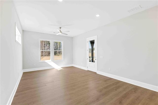 715 Crest Line Trl Trail, Powder Springs, GA 30127