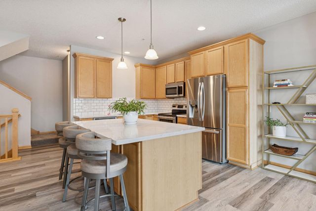 4675 Victor Path 5, Hugo, MN 55038