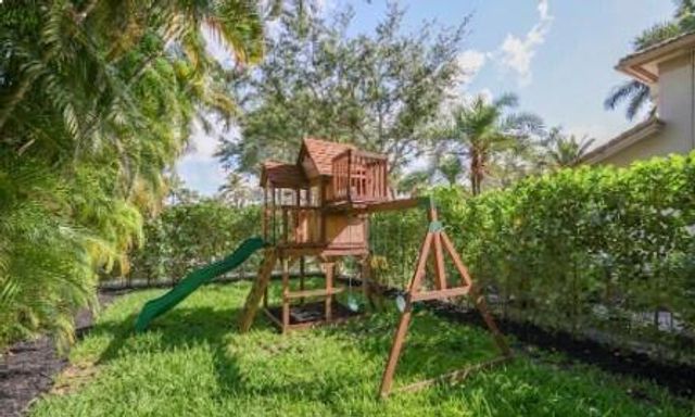 19234 S Creekshore Court, Boca Raton, FL 33498