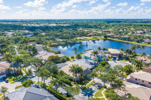 19234 S Creekshore Court, Boca Raton, FL 33498