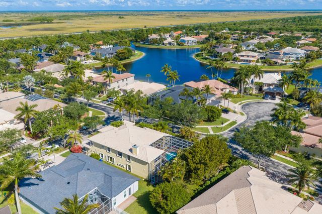 19234 S Creekshore Court, Boca Raton, FL 33498