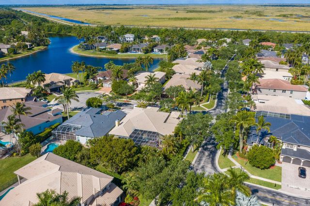 19234 S Creekshore Court, Boca Raton, FL 33498