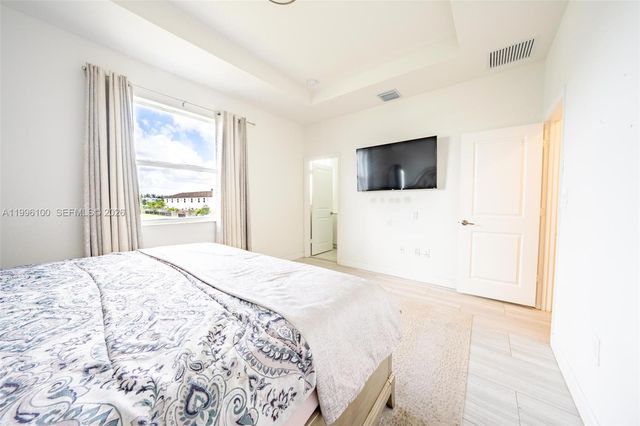 12448 NW 23rd Ct, Miami, FL 33167