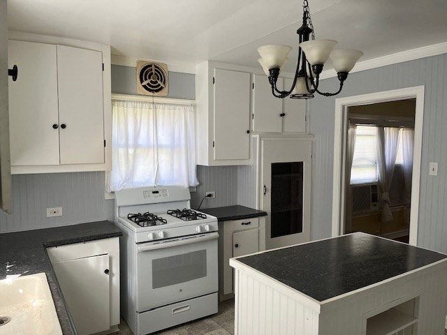 1015 Fourth St, Kerrville, TX 78028