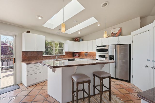 15 DRUM BEAT Circle, Sedona, AZ 86336