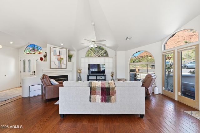 15 DRUM BEAT Circle, Sedona, AZ 86336