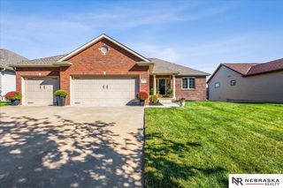 9040 S 30th Street, Lincoln, NE 68516