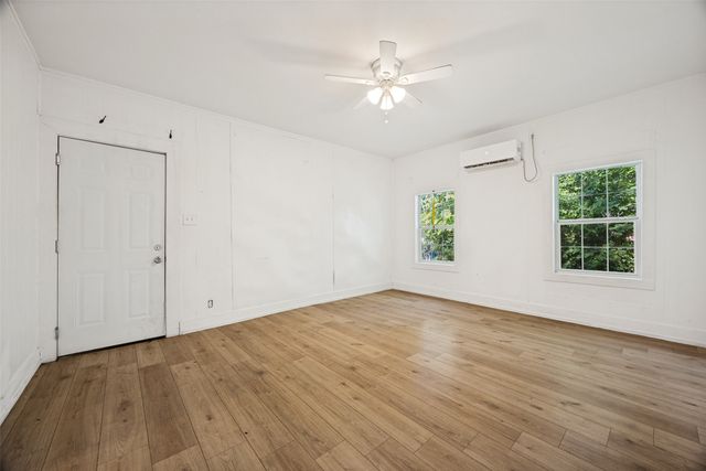 423 W Munson Street, Denison, TX 75020
