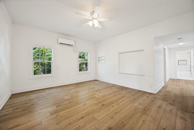 423 W Munson Street, Denison, TX 75020