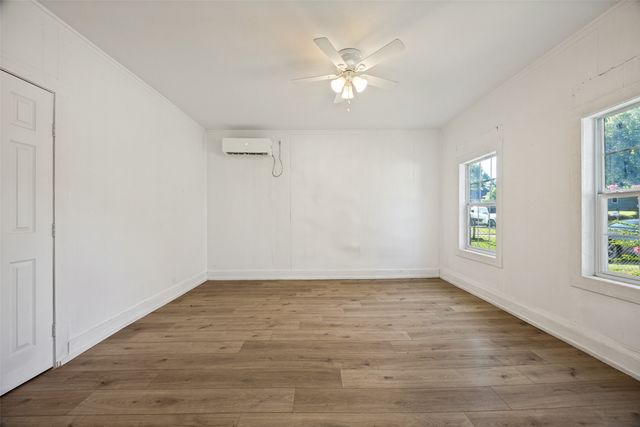 423 W Munson Street, Denison, TX 75020