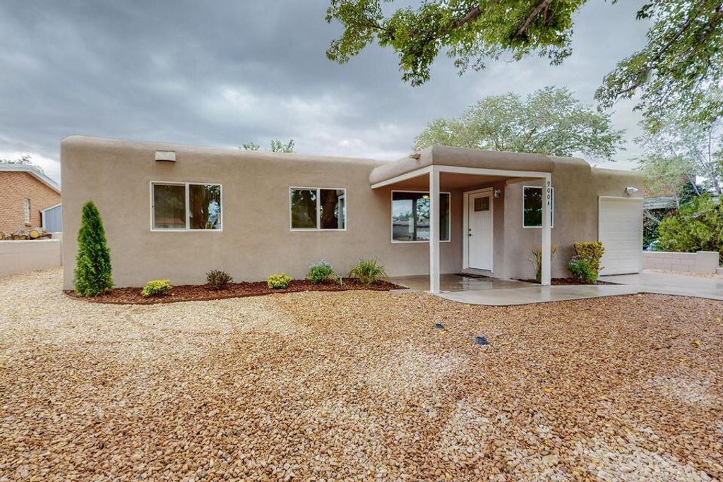 9004 SHOSHONE Road NE, Albuquerque, NM 87111