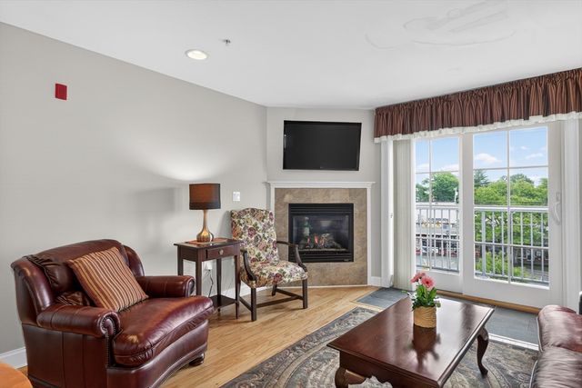 235 Cambridge Street 202, Burlington, MA 01803