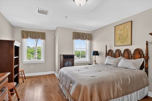 235 Cambridge Street 202, Burlington, MA 01803