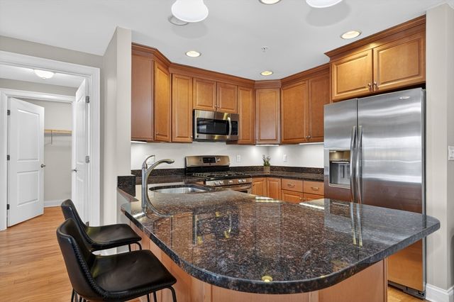 235 Cambridge Street 202, Burlington, MA 01803