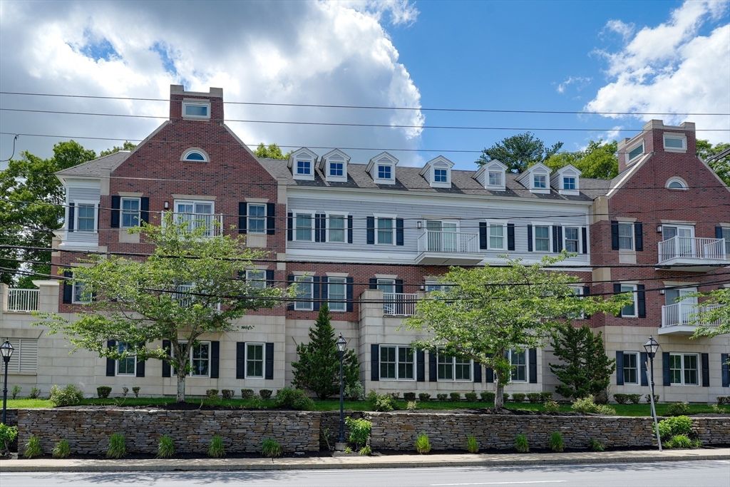 235 Cambridge Street 202, Burlington, MA 01803