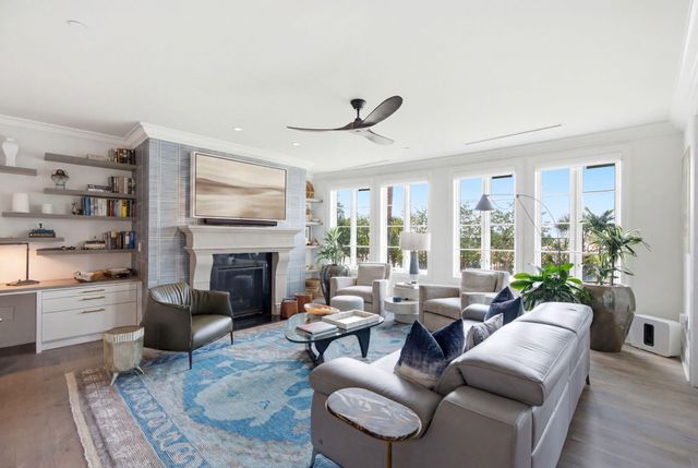 2 Laurens Street Unit 1d, Charleston, SC 29401