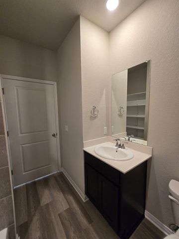 5100 Stockton LN, Del Valle, TX 78617