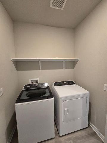 5100 Stockton LN, Del Valle, TX 78617