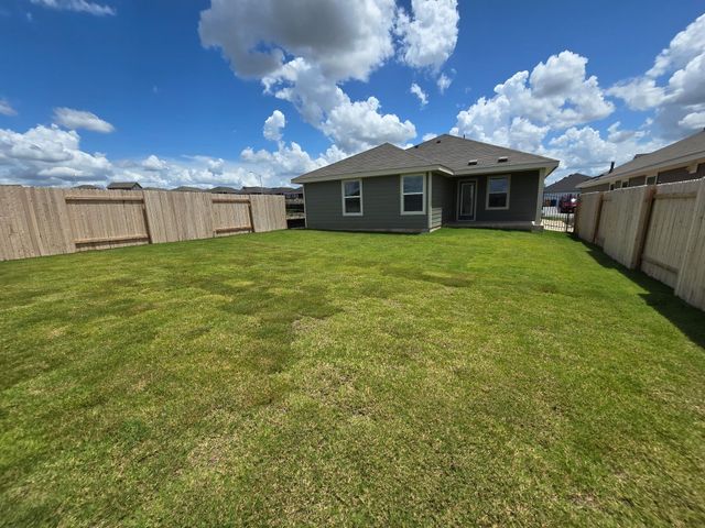 5100 Stockton LN, Del Valle, TX 78617
