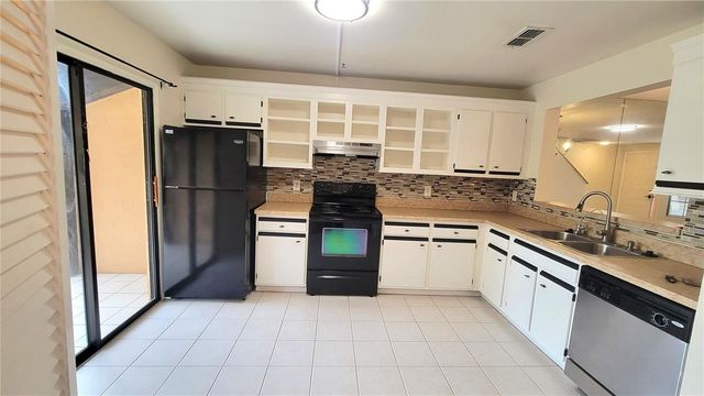 1178 N FAIRWAY DRIVE 1178, Apopka, FL 32712