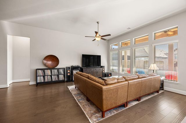 1315 Wild Mustang Trail, Richmond, TX 77406