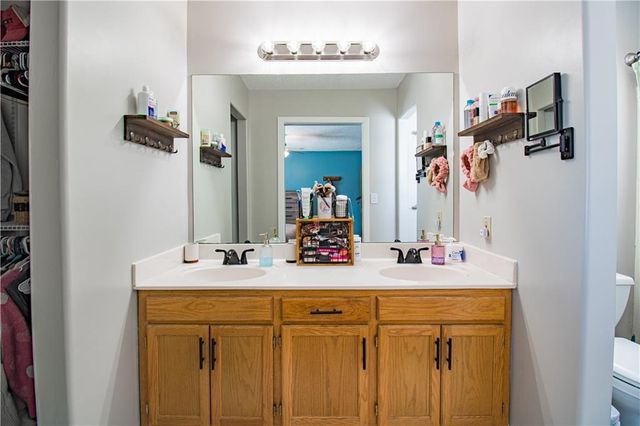 1022 Bedford Drive, Warrensburg, MO 64093